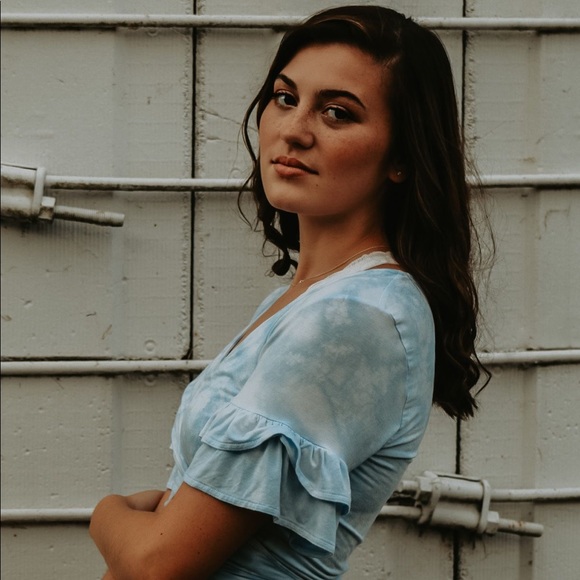 Meet your Posher, Olivia - Picture 1 of 1